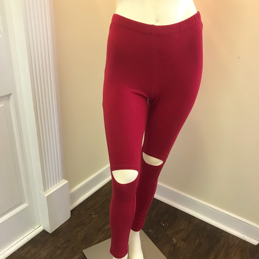 Knee Out Leggings